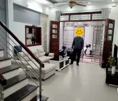 Chính chủ bán gấp nhà có 6 phòng DT: 49,5m2, 5 tầng ngõ 354 Trường Chinh, Đống Đa, TL 8.05 tỷ.