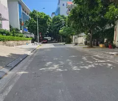 BÁN NHÀ TÂY HỒ 160M 33TY Ô TÔ TRÁNH VÀI BƯỚC RA HỒ