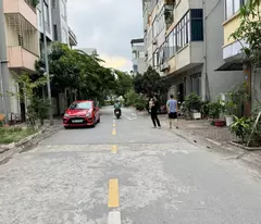 Chính chủ bán lô góc 90m2 đất tổ 16 Thạch Bàn. Gần dự án CC Himlam