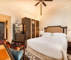 Siêu hiếm - Bán khách sạn 15 tầng vip trung tâm phố cổ, quận Hoàn Kiếm 500 tỷ