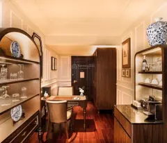 Siêu hiếm - Bán khách sạn 15 tầng vip trung tâm phố cổ, quận Hoàn Kiếm 500 tỷ