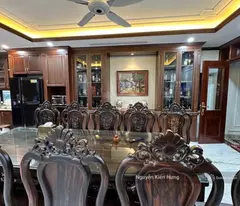 Bán nhà phố đường Nguyễn Văn Huyên 168m2 65 tỷ