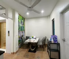 Chuyển sang liền kề bán lại 32m2 nhà 4,5 tầng ngõ 399 Ngọc Lâm. Ô tô đỗ cửa, thang máy