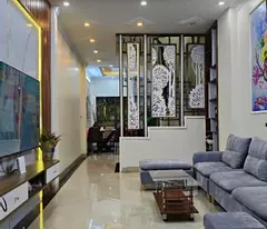 NHÀ ĐẸP NGỌC THUỴ - Ô TÔ ĐỖ CỬA - GẦN TRƯỜNG VIỆT PHÁP - DT 36 M - 5 TẦNG