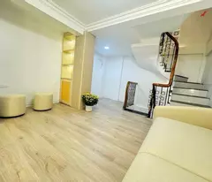 Chủ Nhà Quá Cần Tiền, Bán Gấp Nhà 264 Ngọc Thụy 34m 5 Tầng Chỉ 4.x Đồng