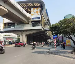 BÁN NHÀ CHIẾN THẮNG VĂN QUÁN HÀ ĐÔNG. NHÀ PHÂN LÔ Ô TÔ ĐỖ CỬA,  DT 40M, 5 TẦNG. MẶT TIỀN 6M