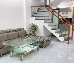 bán căn nhà mới xây 3 tầng ngõ phủ thượng đoạn,hải an,hải phòng ,điểm đông dan,giá 2 tỷ 7,cực đẹp