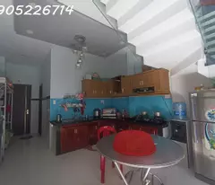 Nhà đẹp đón Tết sát khu phố Tây , cách biển Mỹ Khê 30m. 3 tầng 3 mê lệch