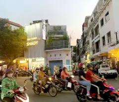 Bán căn góc 2MT lớn Lê Văn Sỹ, Q3 vị trí đẹp đối diện cây xăng sầm uất