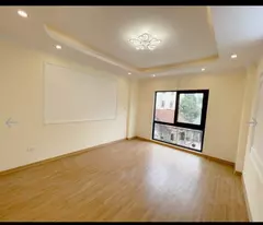 Nhà TÂY HỒ 90m2 x 5 tầng thang máy, ngõ thoáng sáng.