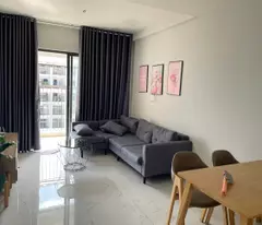NGAY VINCOM DĨ AN 3PN-2WC FULL NỘI THẤT 2,5 TỶ