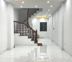 Nhà đẹp Kim Chung 40m2-4T-6 ngủ, ngõ nông, ở ngay đón Tết, chỉ 4 tỷ 7