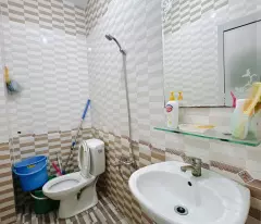 SÁT MẶT TIỀN ĐƯỜNG Huỳnh Tấn Phát 
Trung tâm Q7 

NGANG 3.5 M  Dài 7.05
DT SD 49 M2  HƠN 2 TỶ