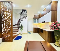 NHÀ PHAN KẾ BÍNH - 42M2 X 5 TẦNG - 8.5 TỶ - OTO NGÕ TO 3 BÁNH - 3 BƯỚC RA MẶT PHỐ