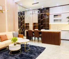 NHÀ ĐẸP NGỌC THUỴ  - Ô TÔ ĐỖ CỬA - Ở LUÔN - GẦN TRƯỜNG VIỆT PHÁP NHỈNH 6 tỷ