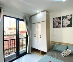 Bán nhà Dòng Tiền tại ngõ 72 Tôn Thất Tùng, 13,5 tỷ, 52m2,7 Tầng Thang Máy , 12PN, 12WC, Đống Đa