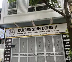 Ánh sáng tự nhiên tràn ngập và thiết kế hiện đại, ngôi nhà này là sự lựa chọn hoàn hảo cho gia