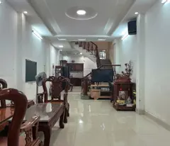 Nhà mặt tiền ngay chợ Phạm Văn Bạch 4 lầu đẹp 104m2 ngang 4m KD sầm uất 22 tỷ xíu.