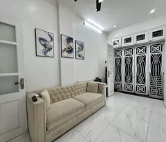 Nhà BA ĐÌNH 30m2 x 5 tầng - Căn góc - Ngõ rộng thoáng.