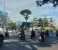 ** Nhà 3 Mặt Tiền KD Ngay Vòng Xoay Ngã 7 Lý Thái Tổ-Ngô Gia Tự
(4X11.5) Nhích 8Tỷ