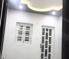 Cho Thuê Nhà Nguyên Căn Quận 10 - 4PN - Sát Mặt Tiền - 15 Triệu