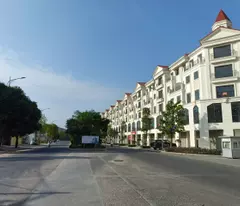 Tuyệt đẹp Kim Chung 50m2- 5 tầng 6 ngủ, ngõ nông, ô tô KD, Giá 5.3 tỷ