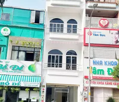 GIÁ MỚI 33 TỶ, MẶT TIỀN PHAN XÍCH LONG, PHỐ ẨM THỰC, 4X17, 4 TẦNG
