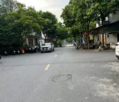 B.A.N ĐẤT TẶNG NHÀ - 105M, MT 5M PHỐ GIANG BIÊN - Ô TÔ VÀO NHÀ CHẠY VÒNG QUANH - 12,8 TỶ