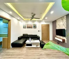 Chính chủ gửi bán căn hộ 2 ngủ rộng 70m, đầy đủ nội thất cao cấp tại KDT Thanh Hà Cienco 5