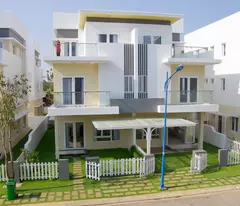 Bán biệt thự Mega Melosa Khang Điền, ngang 8m, full nội thất siêu đẹp, giá cực tốt