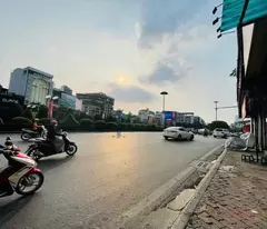 Bán nhà Dòng tiền 3000$/ tháng  tại Ngõ 520 Phố Xã Đàn, Đống Đa, Hà Nội, 22 tỷ, 80m2