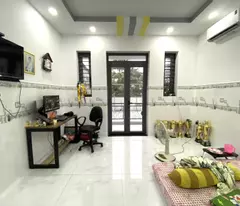 Chỉ có 4,5 Tỷ sở hữu ngay nhà 2 tầng, 96m2 ngang 5m, hẻm oto ngay Nguyễn Minh Hoàng P12 Tân Bình