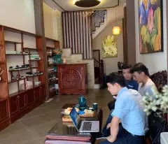 LÊ DUẨN - ĐỐNG ĐA - DT40M2 X5T - MT4M - 6.9 TỶ- MẶT PHỐ - GẦN Ô TÔ- TIỆN ÍCH BẠT NGÀN