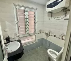 Bán nhà Giáp Nhị, Hoàng Mai, ngõ nông gần phố ô tô, 44m2, 6.1 tỷ