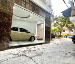 Bán nhà Gải Phóng, Hoàng Mai, lô góc, ô tô vào nhà, 36m2, 8.6 tỷ