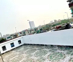Bán nhà Gải Phóng, Hoàng Mai, lô góc, ô tô vào nhà, 36m2, 8.6 tỷ