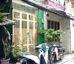 Nhà người quen gửi bán cmt8 Q10 - 38m2 - 4 tầng giá - hẻm xe hơi đổ cổng - giá chỉ có 6 tỷ 9 còn TL
