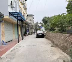 Cần bán 40m2 nhà 3,5 tầng 3 mặt thoáng tại Gia Quất, Ngọc Thụy. Đường ô tô đỗ, giao nhà ngay