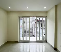Bán nhà Cổ Nhuế, 50m2, 5 tầng, ngõ thông,nông, oto chỉ 8.5 tỷ
