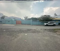 BÁN XƯỞNG 3700M2 MẶT TIỀN ĐƯỜNG 20M. NGAY KHU CÔNG NGHIỆP TÂN BÌNH