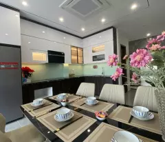 Nhà 7 Tầng  Thang máy, Full Nội Thất, Giá 10,8 Tỷ Tại Long Biên 0902318197