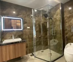 Nhà 7 Tầng  Thang máy, Full Nội Thất, Giá 10,8 Tỷ Tại Long Biên 0902318197