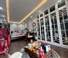 Bán nhà đẹp phố Tôn Đức Thắng 40m2, 5T, MT4.3m Gara ô tô 11.5 tỷ hiếm quận Đống Đa