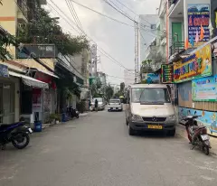 NHÀ LÔ GÓC MẶT TIỀN ĐƯỜNG NHỰA 10M NHÁNH LÂM THỊ HỐ CHỈ HƠN 3TỶ