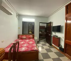 Cho thuê nhà nguyên căn nội thất gỗ đẹp đường Châu Văn Liêm giá 12tr