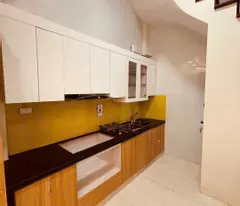 Trung Tâm Cầu Giấy 32m2 x 5 tầng. gần ô t, 3 gác đỗ cửa. Chỉ 7.x tỷ