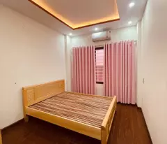 Trung Tâm Cầu Giấy 32m2 x 5 tầng. gần ô t, 3 gác đỗ cửa. Chỉ 7.x tỷ