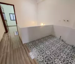 Nhà mới 5 tầng, TT Hai Bà Trưng, 10m ra phố, gần trường ĐH BK-XD-KT.