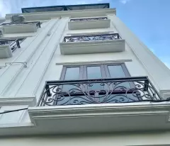 Bán nhà 40m2, xây dựng 4 tầng cạnh trường Lý Nam Đế, TT Trạm Trôi, Hoài Đức. Lh 0986732688