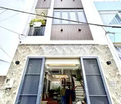 TT Quận 7, Nguyễn Thị Thập, Sát Tân Quy, 5x13m nở hậu, 4 tầng đúc BTCT 4PN 9 tỷ 8